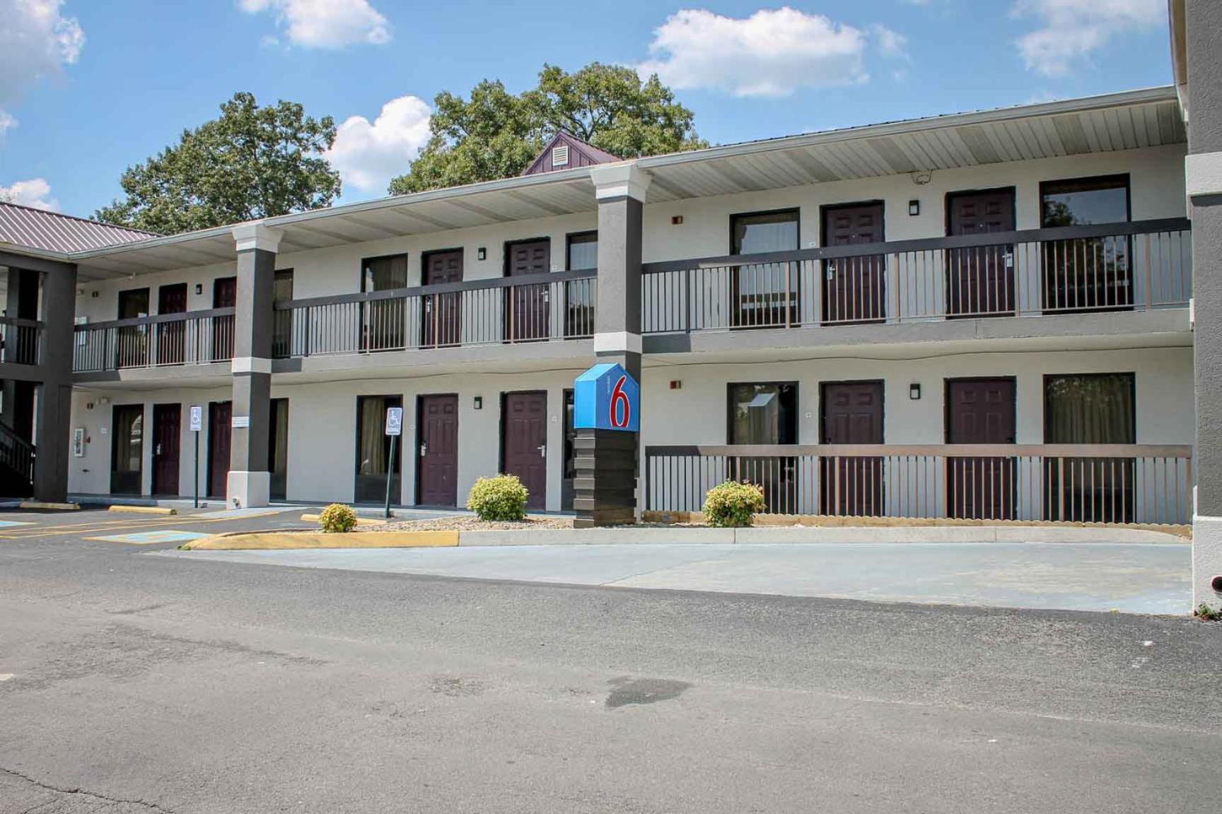 Motel 6 Knoxville, Tn - East Buitenkant foto